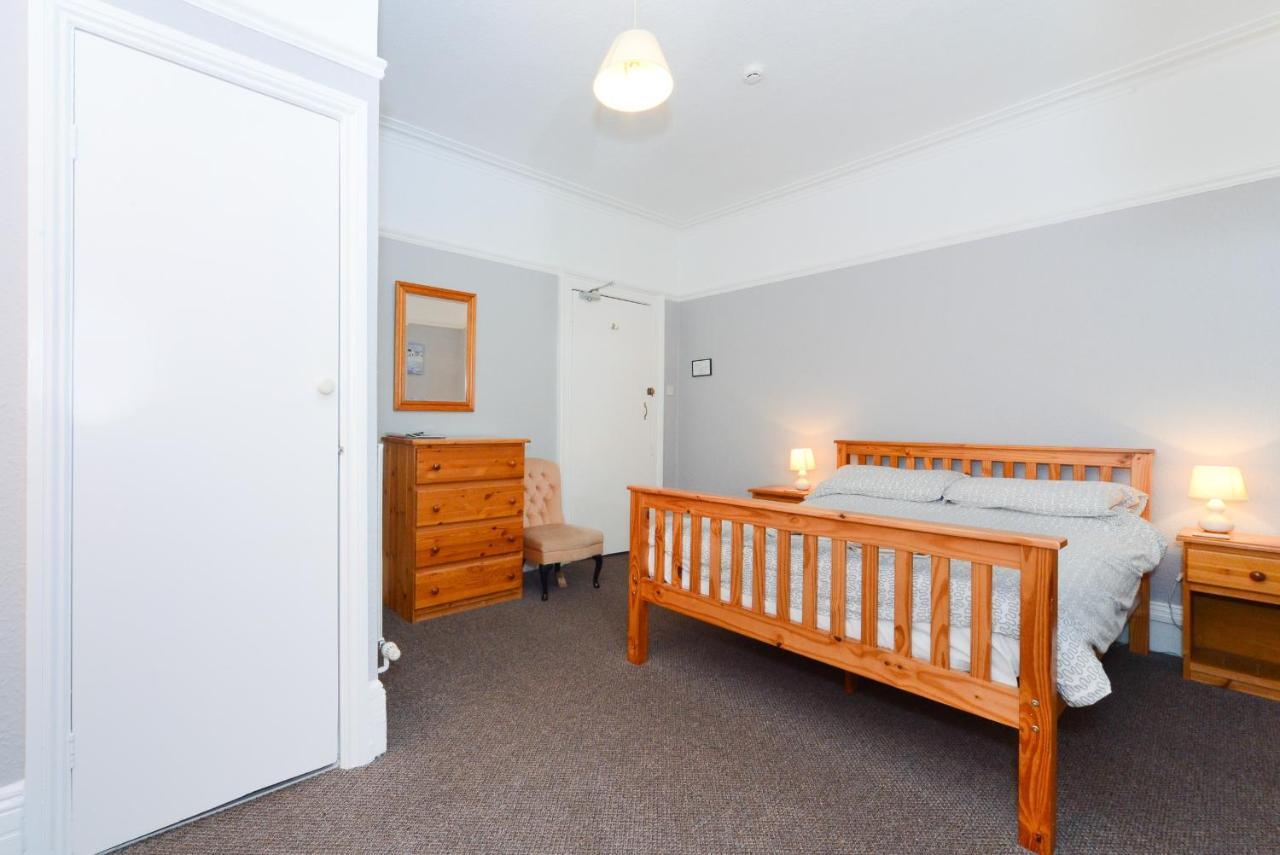 Sandy Bay Guest House 본머스 외부 사진